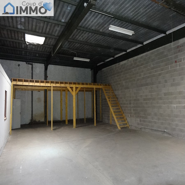 Location Immobilier Professionnel Local commercial Saint-Julien-les-Villas 10800
